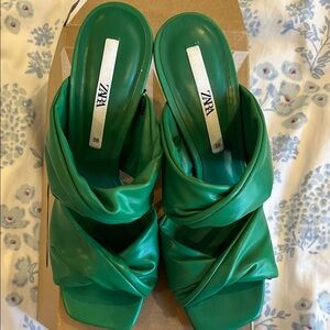 Zara Women's Green Heels Sandals EUC. 38. Similar style in fuschia available